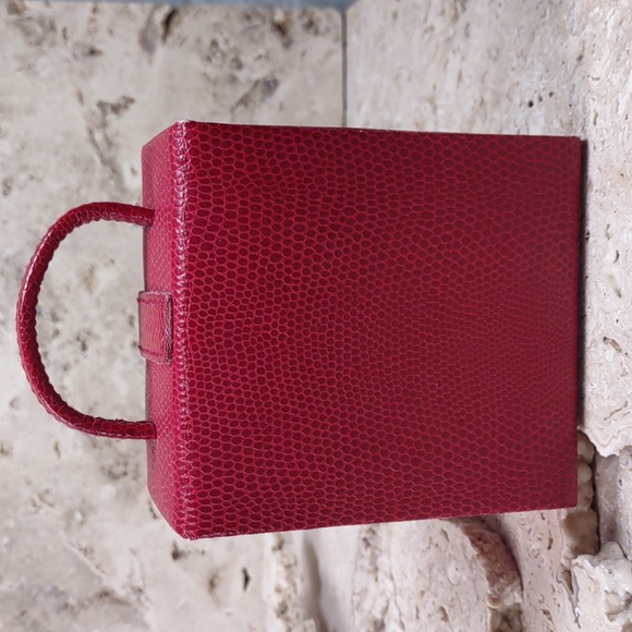 Croc Embossed Leather Travel Jewelry Case - Picture 3 of 8